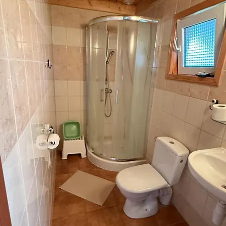 Janosikówka Restauracja Pensjonat 3*