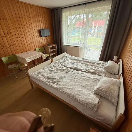 Janosikowka Restauracja ゲストハウス 3*