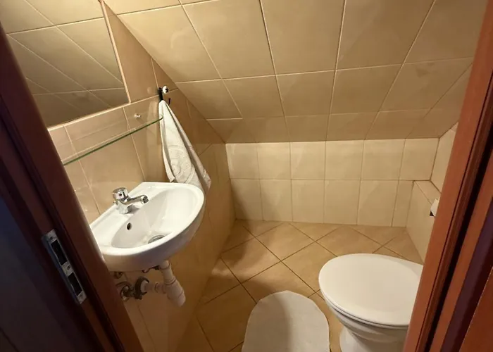 Konukevi Janosikowka Restauracja 3*